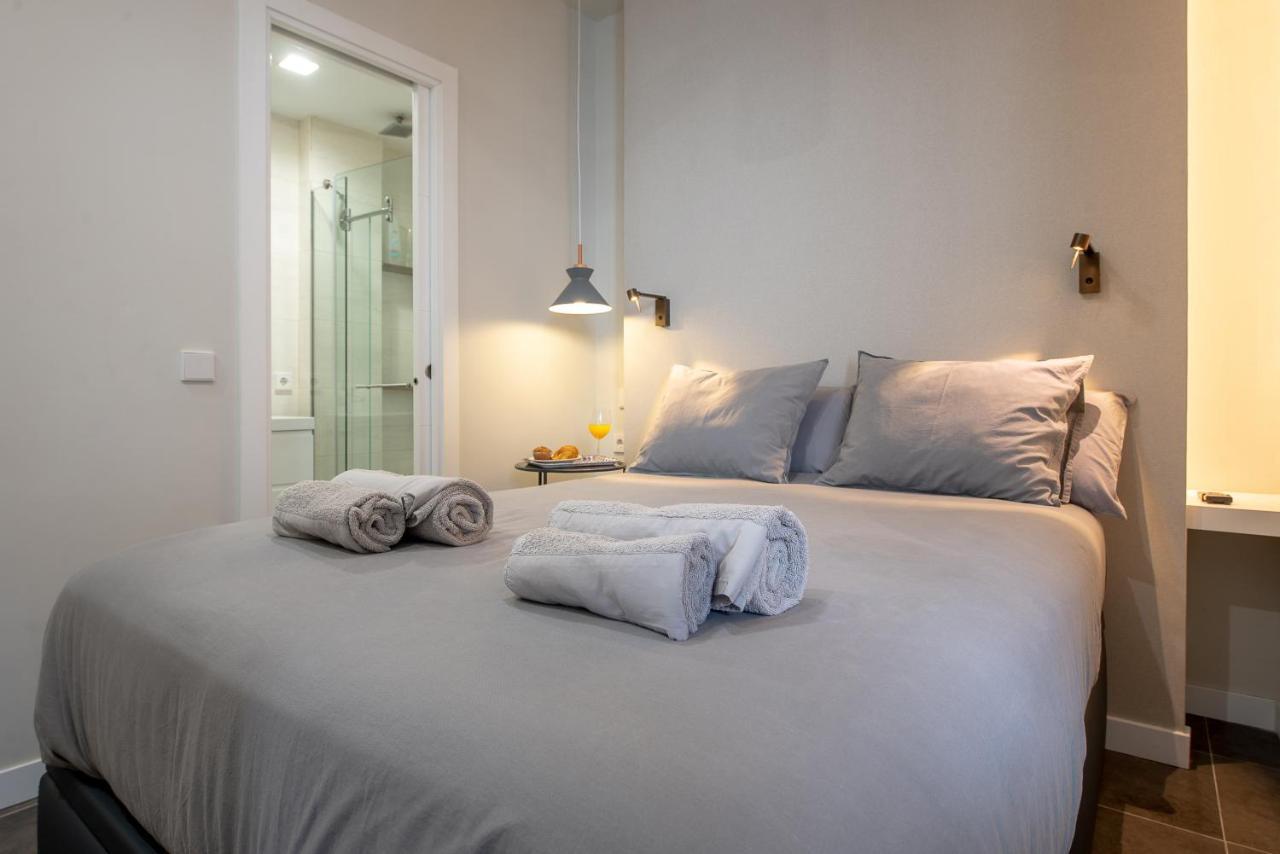 Apartamento con terraza en San Luis. Parking&Netflix Appartement Sevilla Buitenkant foto